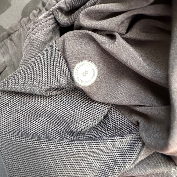 Lululemon High Rise Stretch 7/8 Pant - Picture 7 of 7